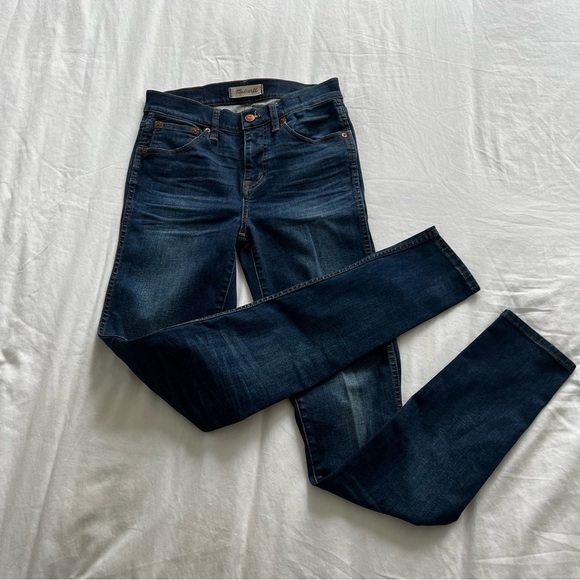 Madewell 10" High Rise Skinny Jeans 26T - Picture 2 of 3